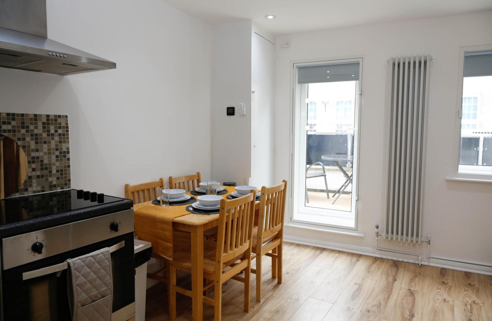 New Luxury Apartments In Central London Next To Shops, Cafes, Bars & Metro מראה חיצוני תמונה