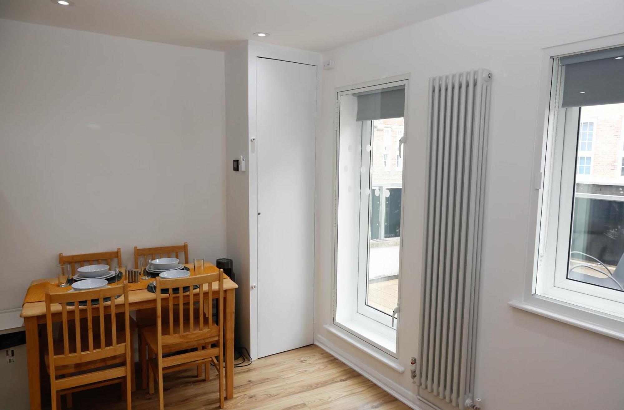 New Luxury Apartments In Central London Next To Shops, Cafes, Bars & Metro מראה חיצוני תמונה