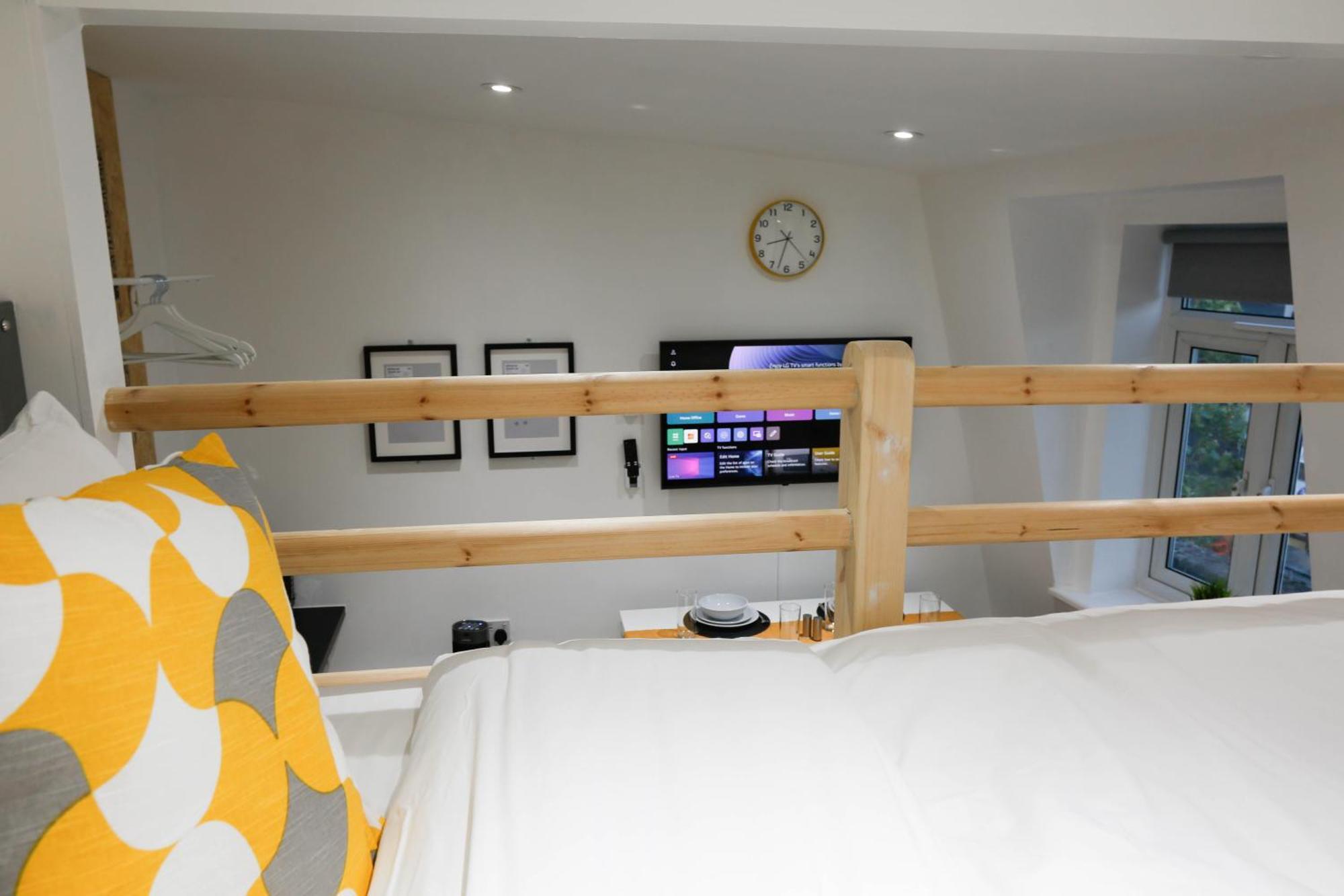 New Luxury Apartments In Central London Next To Shops, Cafes, Bars & Metro מראה חיצוני תמונה