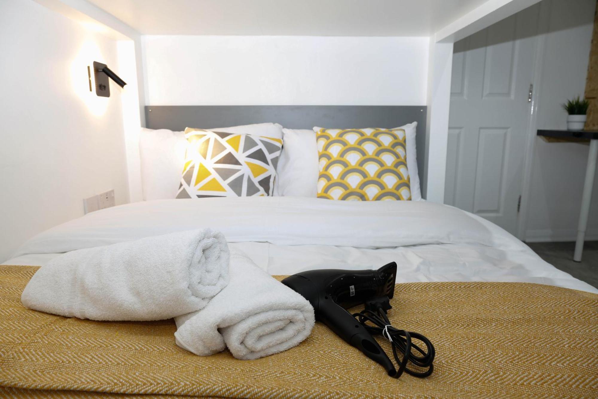 New Luxury Apartments In Central London Next To Shops, Cafes, Bars & Metro מראה חיצוני תמונה